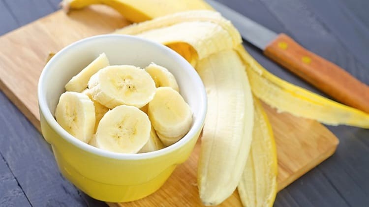 Банани при грудному вигодовуванні: можна чи ні