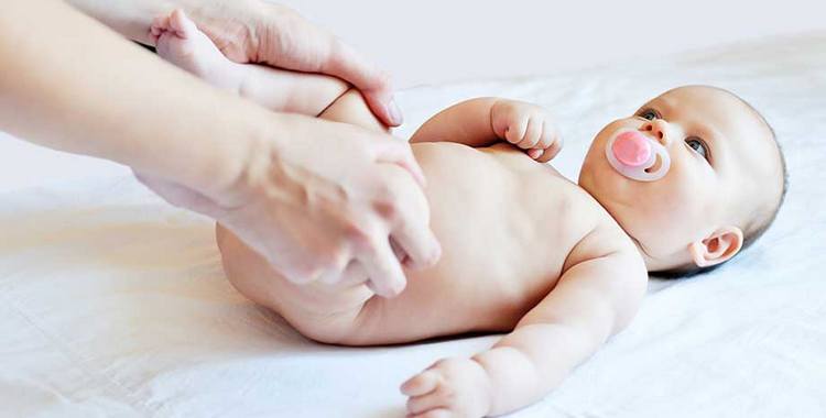 Дисплазія кульшових суглобів у новонародженого: ознаки, лікування