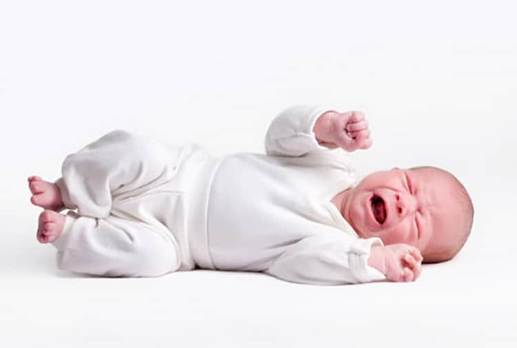 Гикавка у новонароджених: як допомогти малюку