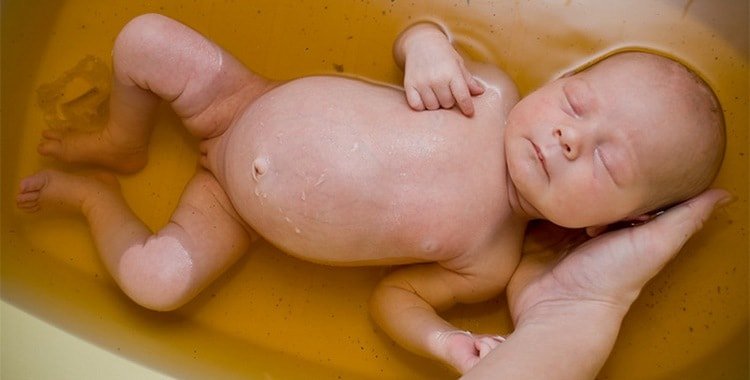Як заварювати низку для купання новонароджених