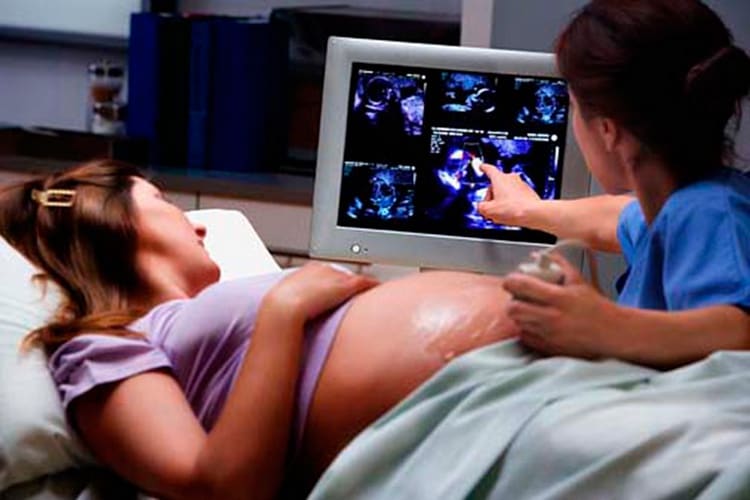 Які аналізи потрібно здати при вагітності