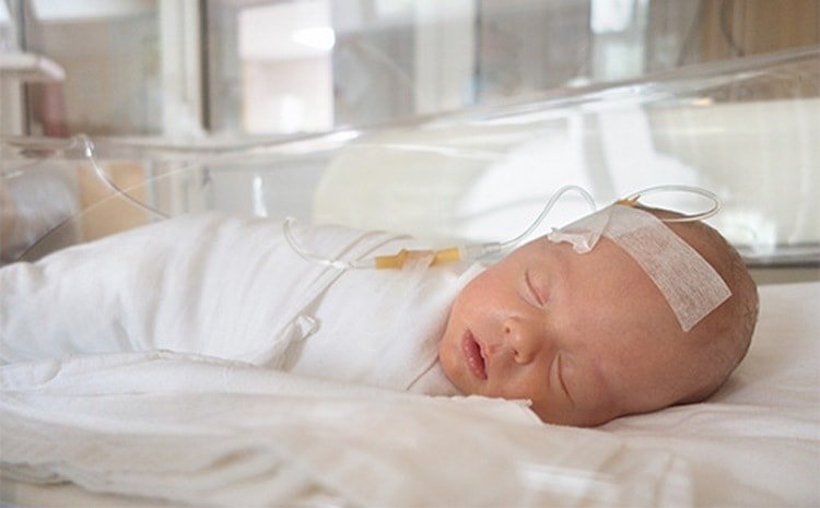 Кіста в голові у новонародженої дитини: причини і наслідки