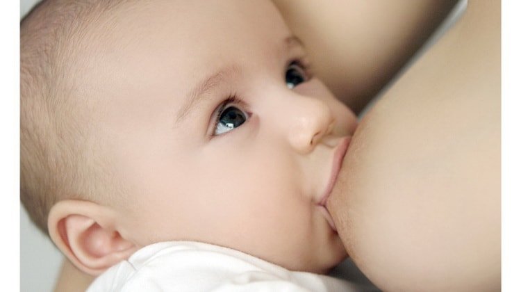 Розвиток новонародженої дитини в 1 й місяць життя