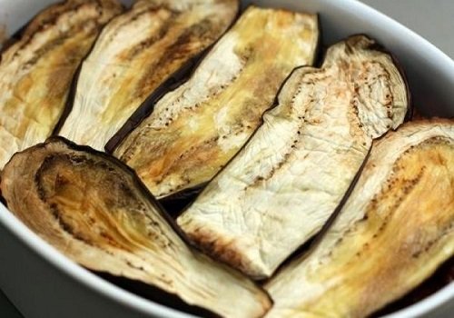Мусака по грецьки з баклажанами картоплею і фаршем домашній рецепт з фото
