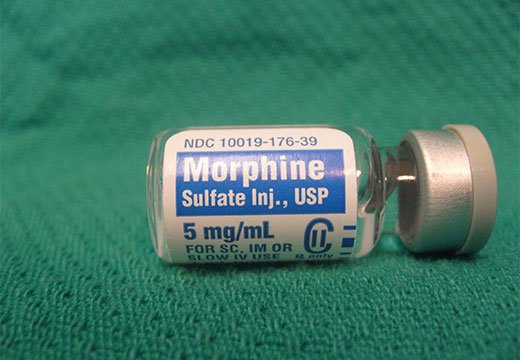 Гостре отруєння морфіном: симптоми і правила надання першої допомоги