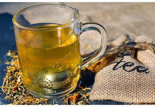 Допомагає міцний чай від проносу: як заварювати і пити