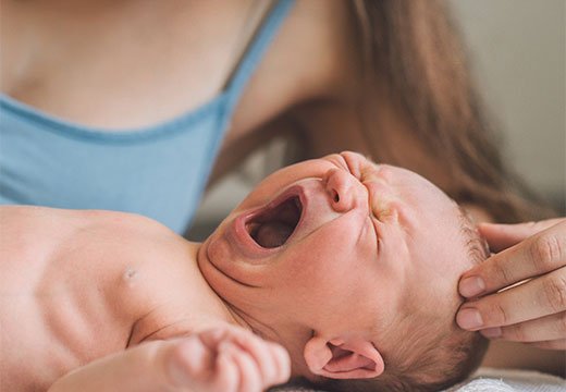 Причини і методи лікування водянистого стільця у новонародженого на грудному і штучному вигодовуванні