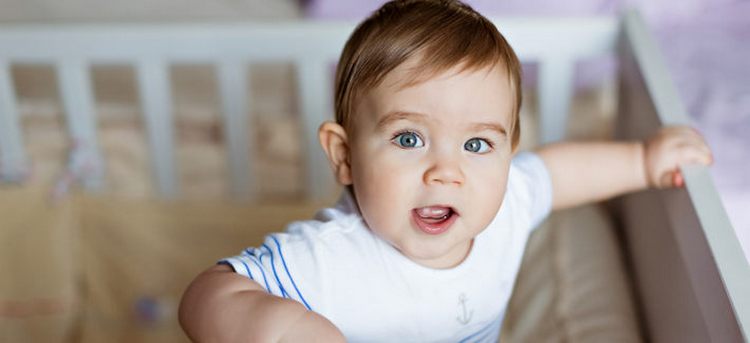 Режим дня дитини 9 місяців: як встановити
