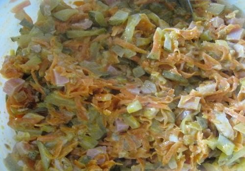 Салат обжорка класичний рецепт з фото з куркою покроково