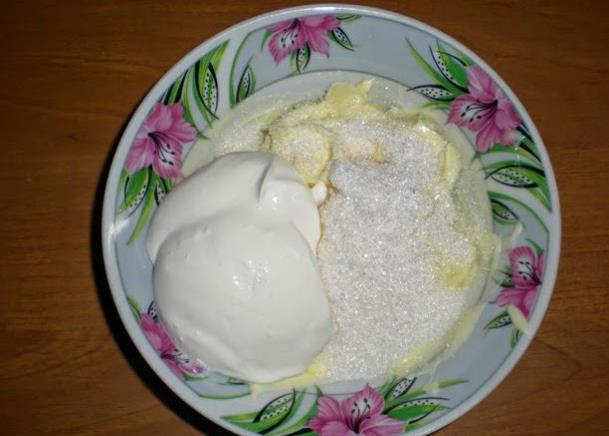 Сирник з вареним згущеним молоком і чорносливом домашній покроковий рецепт з фото