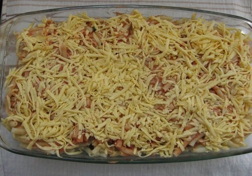 Запіканка з макаронів з фаршем та сиром у духовці рецепт з фото покроково