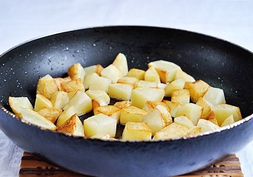 Смажена картопля з печінкою рецепт з фото покроково на сковороді