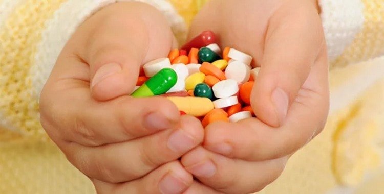 Антибіотики широкого спектра для дітей: список, коли приймати