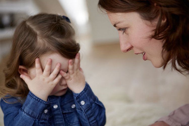 Криза 3 років у дитини: причини, як впоратися