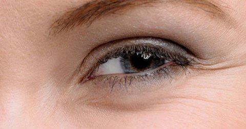 Маска гель для шкіри навколо очей з екстрактом чорної ікри