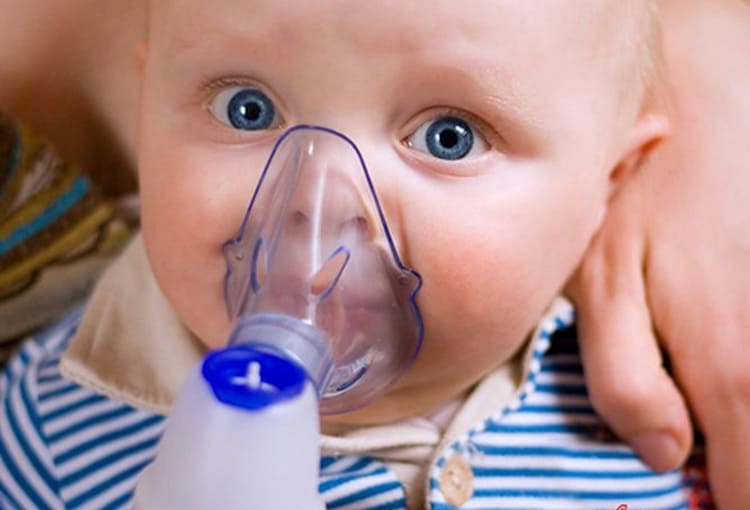 Пневмонія (запалення легенів) у дітей: симптоми і лікування