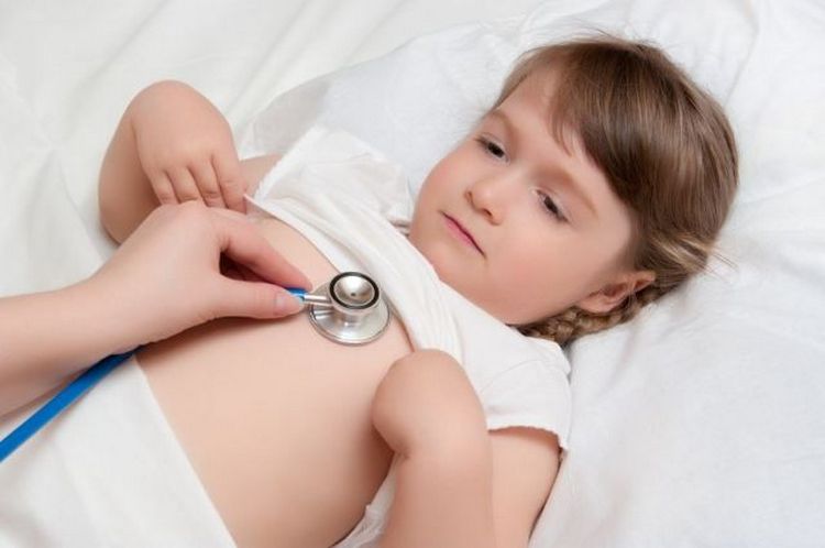 Пневмонія (запалення легенів) у дітей: симптоми і лікування