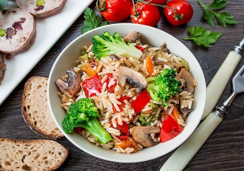 Розсипчастий рис з овочами і грибами на гарнір рецепт з фото покроково