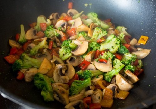 Розсипчастий рис з овочами і грибами на гарнір рецепт з фото покроково