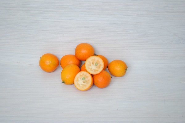 Що це за фрукт кумкват — користь і шкоду для організму