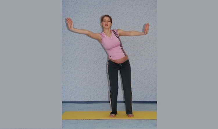 Гімнастика для вагітних на 2 му триместрі: основні правила