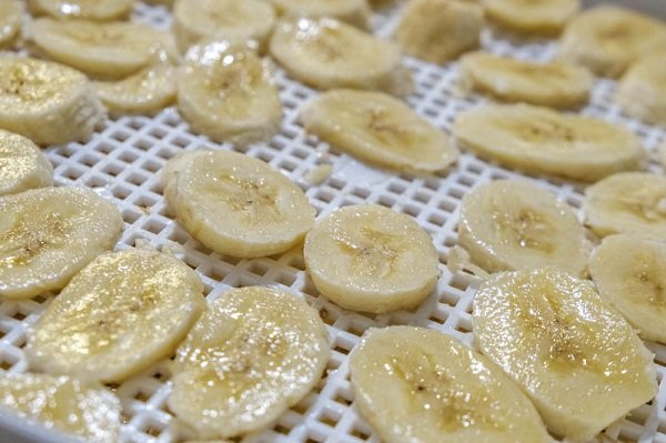 Прості способи як сушити банани