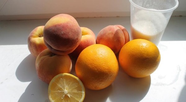 Варення з персиків — прості рецепти на зиму