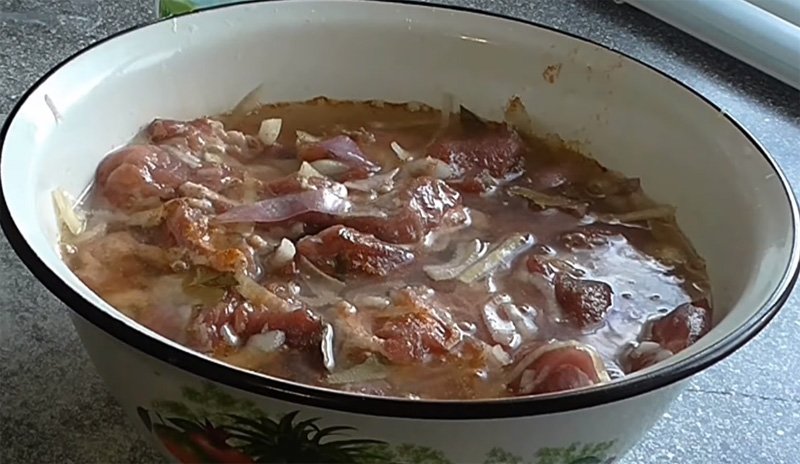 Шашлик зі свинини — 7 найсмачніших рецептів мякого і соковитого шашлику