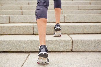 Що дає біг сходами для здоровя і фігури?