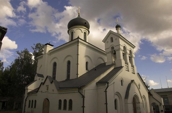 Храми Росії фото з назвами і описом, знамениті православні собори, найстаріша, красива, відома, висока церква, головний російський храм