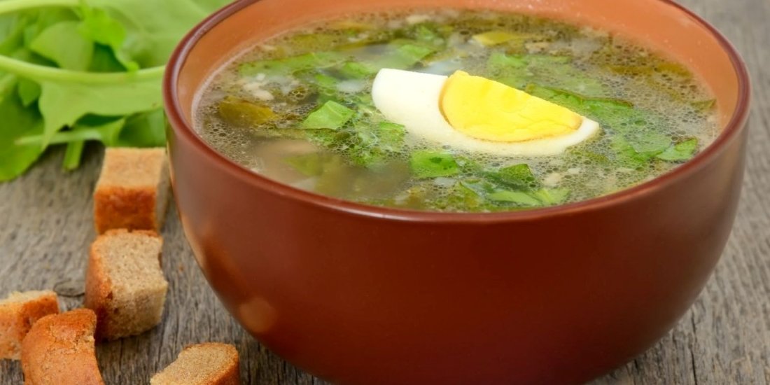 Суп из щавеля на мясном бульоне с яйцом рецепт с фото