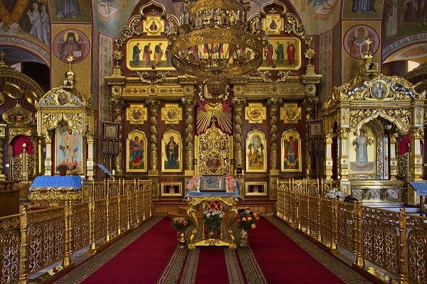 Собори Санкт Петербурга фото і назви, список православних церков і храмів, монастирів, головний собор на Невськом проспекті, найкрасивіші храми петербурзькі