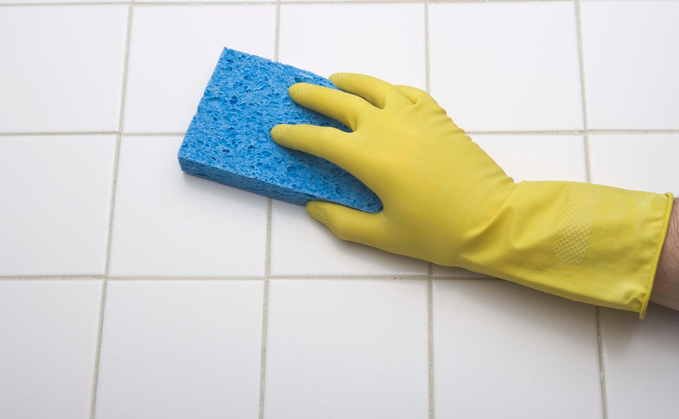 Як відмити плитку у ванній від нальоту в домашніх умовах і домашніми засобами? Чим відмити плитку у ванній від вапняного нальоту?
