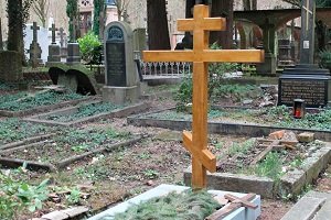 Православний хрест на могилу, які розміри і пропорції, в якій ставиться хрест на могилі у православних, як зробити своїми руками з металу, чому на могилі ставлять хрест