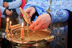 Водосвятний молебень що це таке, як замовити водосвятний молебень про здоровя святителю Спиридону Тримифунтскому, як проходить подячний молебень з водосвяттям