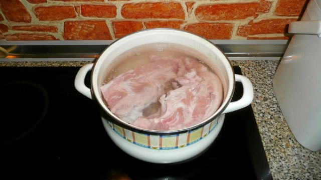 Домашній холодець на Новий Рік – 4 смачних рецептів приготування