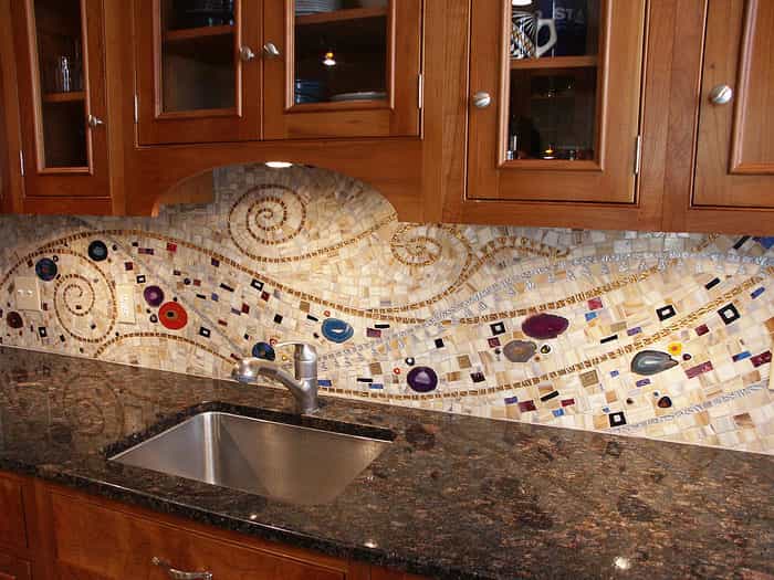 Чим і як пофарбувати керамічну плитку на кухні своїми руками?
