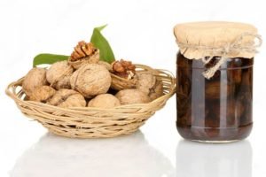 Варення з волоських горіхів: рецепти, користь і шкоду, відгуки