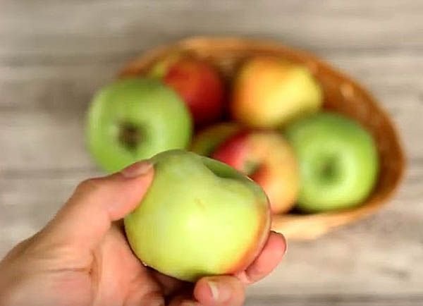 Як сушити яблука: в домашніх умовах, в духовці, мікрохвильовій печі
