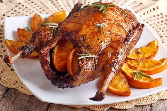 Як приготувати качку з апельсинами в духовці — 10 смачних рецептів