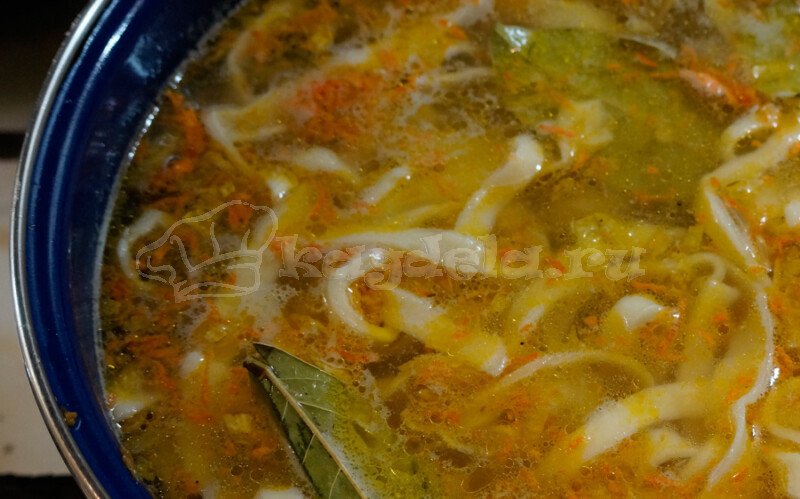 Суп з домашньою локшиною й куркою — покроковий рецепт найсмачнішого курячого супу