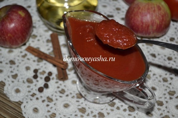 Смачний кетчуп з помідорів з яблуками пальчики оближеш