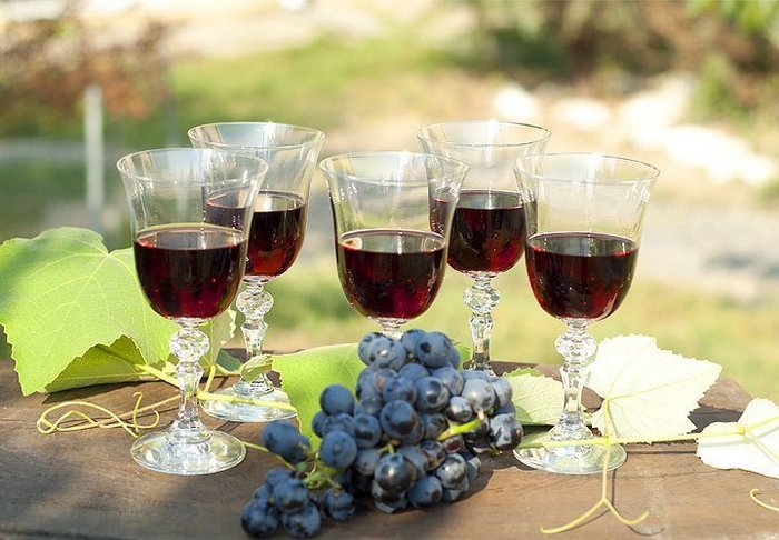 Вино з винограду: найбільш прості покрокові рецепти в домашніх умовах