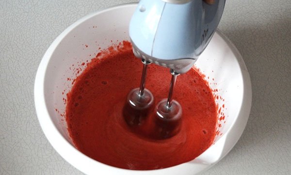 Полуничний зефір покроковий рецепт приготування в домашніх умовах, фото, відео