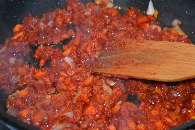 Рецепт солянки в домашніх умовах з мясом, каперсами, картоплею