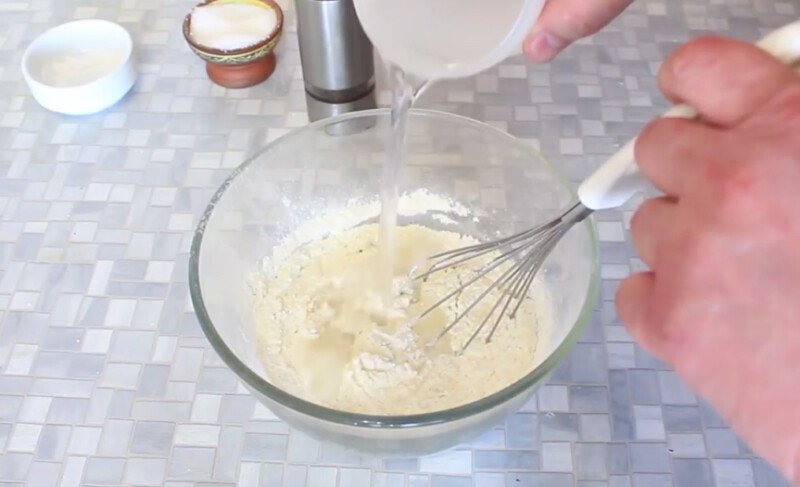 Цвітна капуста в клярі на сковороді — покрокові рецепти з хрусткою скоринкою