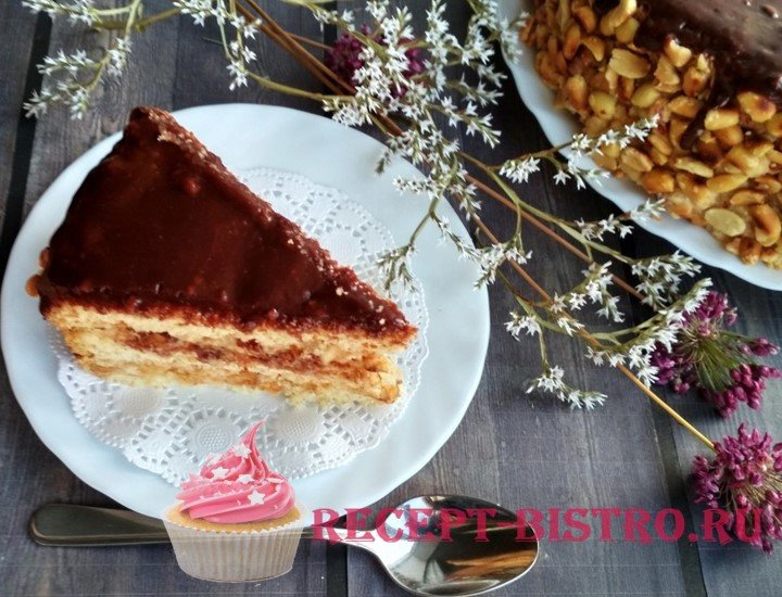 Торт Снікерс: рецепт повітряного, дуже смачного десерту