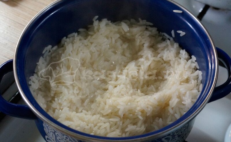 Голубці зі свіжої капусти — покроковий рецепт з рисом і фаршем