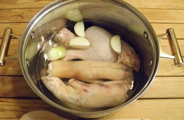 Холодець 5 покрокових рецептів приготування домашнього холодцю