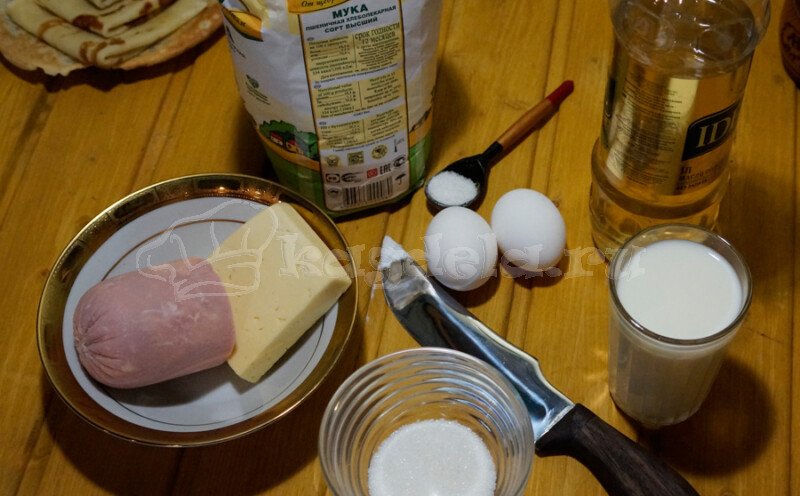 Млинці з шинкою і сиром — покроковий рецепт приготування